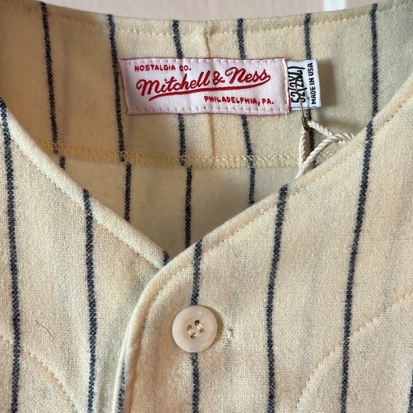 Yankees Jersey “RARE” - Picture 5 of 5